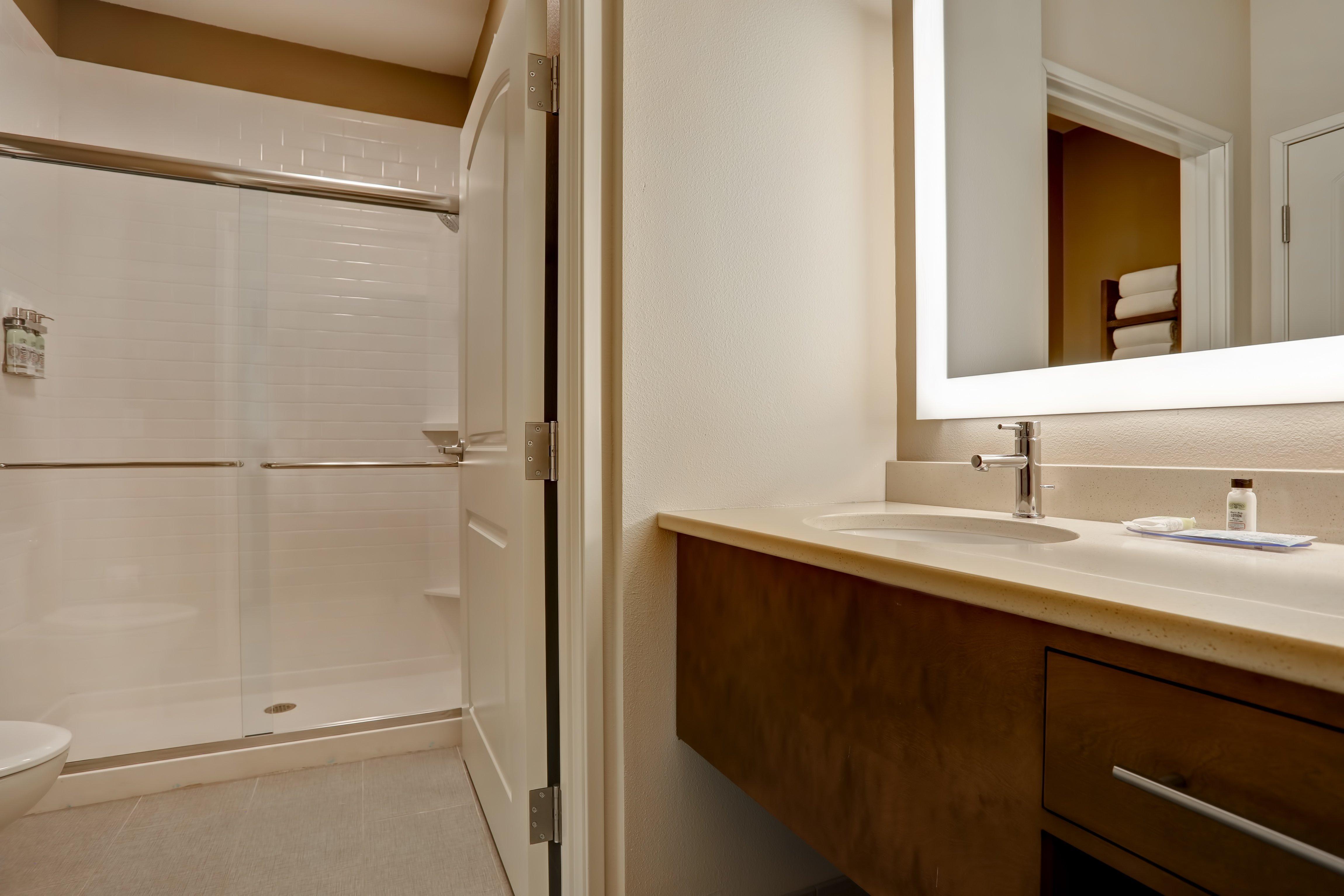 Staybridge - - Kansas S By Ihg Hotel
